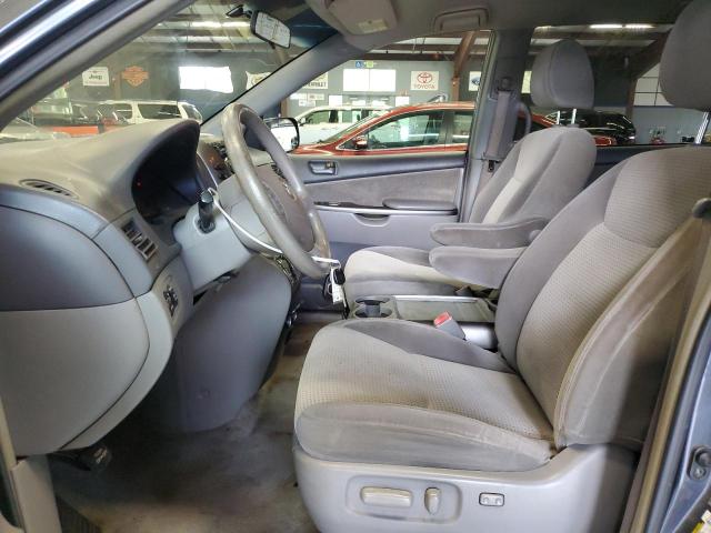 Photo 7 from auction – 2010 TOYOTA SIENNA CE with VIN 5TDKK4CC0AS295602