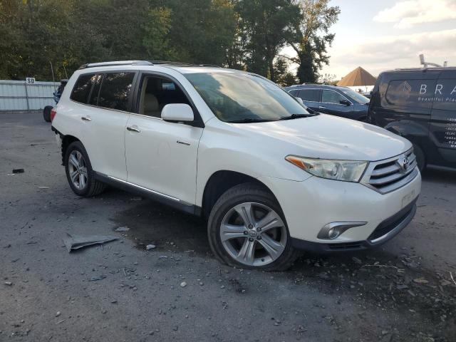 Photo 4 from auction – 2013 TOYOTA HIGHLANDER with VIN 5TDDK3EH9DS208862