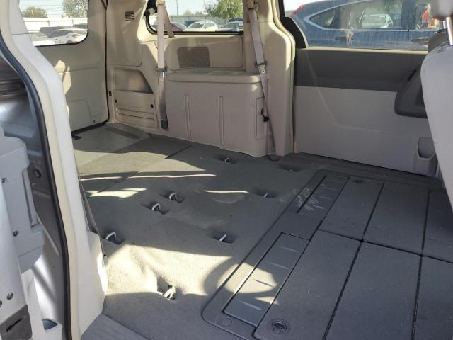 Photo 11 from auction – 2010 CHRYSLER TOWN & COU with VIN 2A4RR2D12AR392623