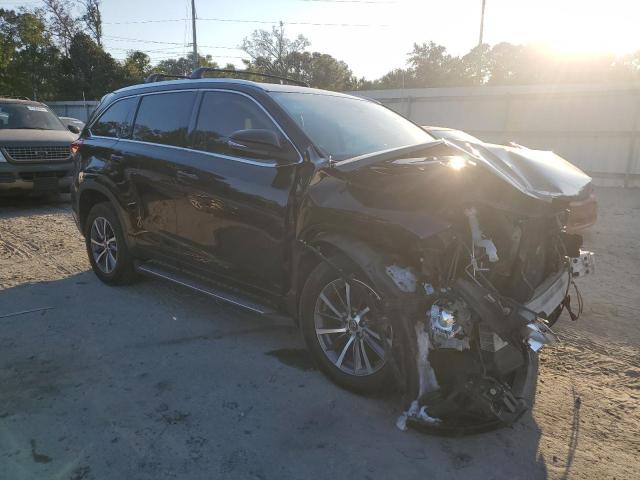 Photo 4 from auction – 2017 TOYOTA HIGHLANDER with VIN 5TDKZRFH8HS190008