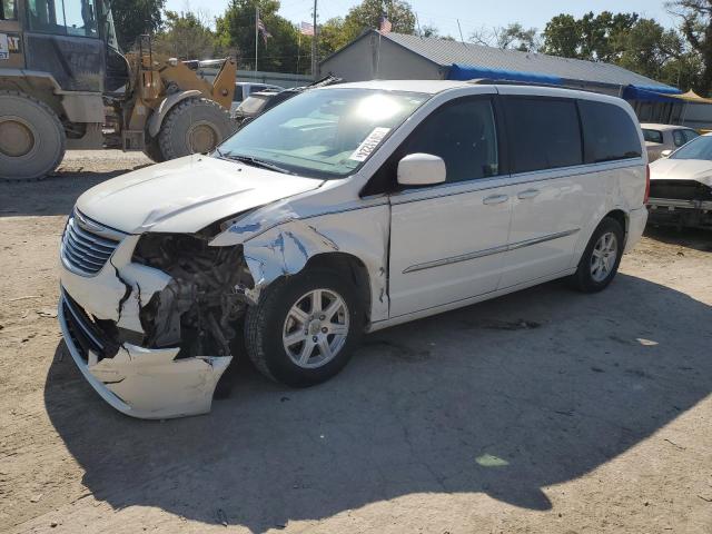 Photo 1 from auction – 2011 CHRYSLER TOWN & COU with VIN 2A4RR5DG5BR735139