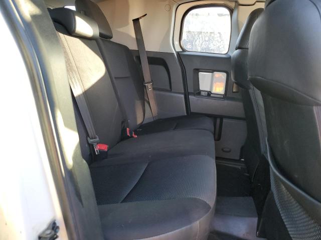 Photo 11 from auction – 2014 TOYOTA FJ CRUISER with VIN JTEBU4BF0EK200549