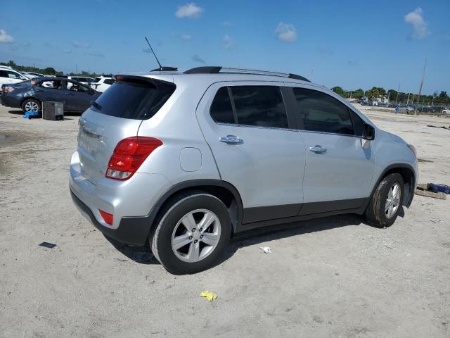 Photo 3 from auction – 2017 CHEVROLET TRAX 1LT with VIN 3GNCJLSB2HL189749