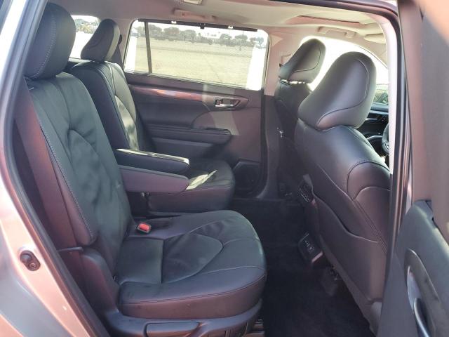 Photo 11 from auction – 2024 TOYOTA HIGHLANDER with VIN 5TDKDRAH1RS543440