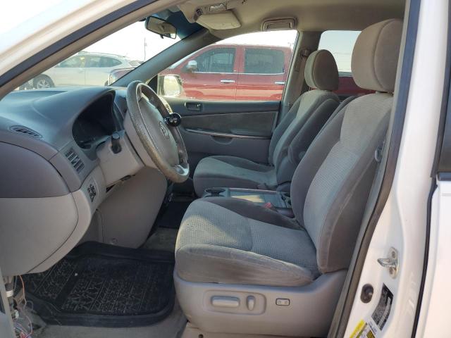 Photo 7 from auction – 2010 TOYOTA SIENNA CE with VIN 5TDKK4CC2AS313338