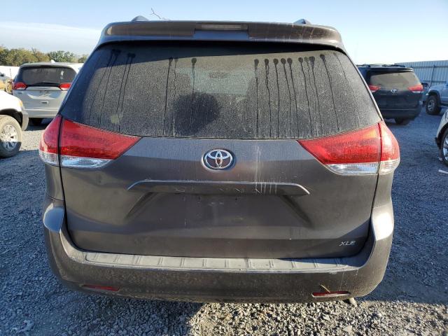 Photo 6 from auction – 2013 TOYOTA SIENNA XLE with VIN 5TDYK3DC0DS317539