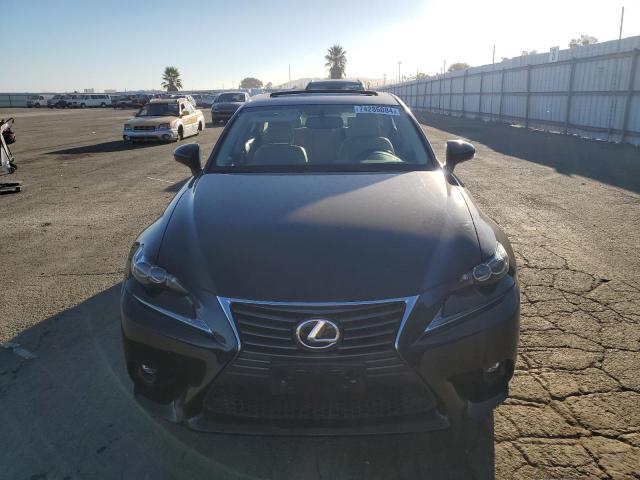 Photo 5 from auction – 2016 LEXUS IS 200T with VIN JTHBA1D22G5015697