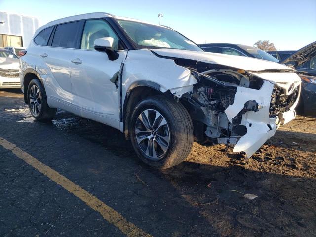Photo 4 from auction – 2024 TOYOTA HIGHLANDER with VIN 5TDKDRBH7RS540217
