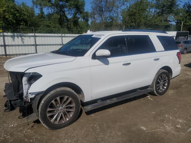 FORD EXPEDITION 2018 with VIN 1FMJU2AT2JEA41260 - Photo from auction