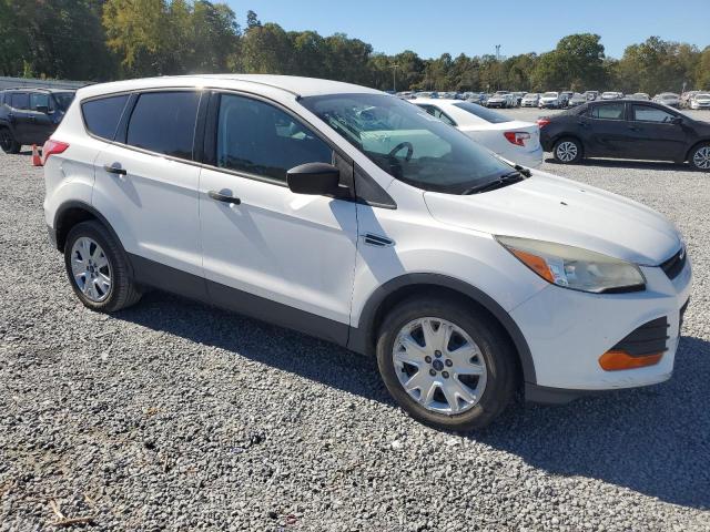 Photo 4 from auction – 2014 FORD ESCAPE S with VIN 1FMCU0F78EUC10444