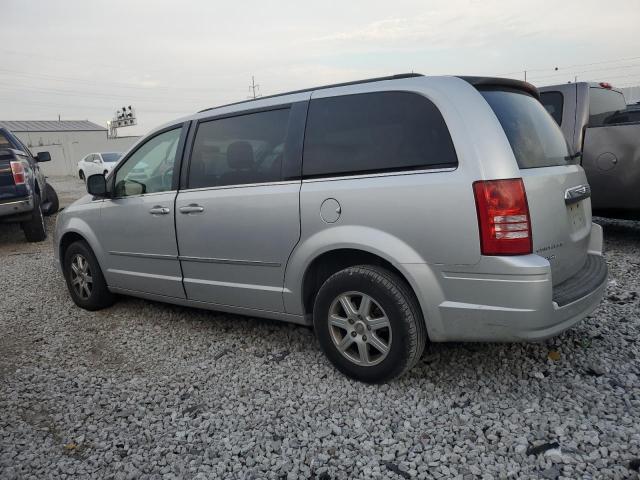 Photo 2 from auction – 2010 CHRYSLER TOWN & COU with VIN 2A4RR5D12AR491721