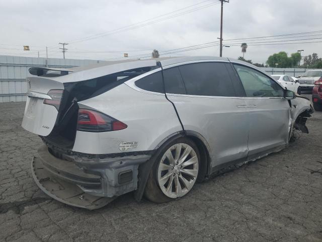 Photo 3 from auction – 2017 TESLA MODEL X with VIN 5YJXCDE26HF049076