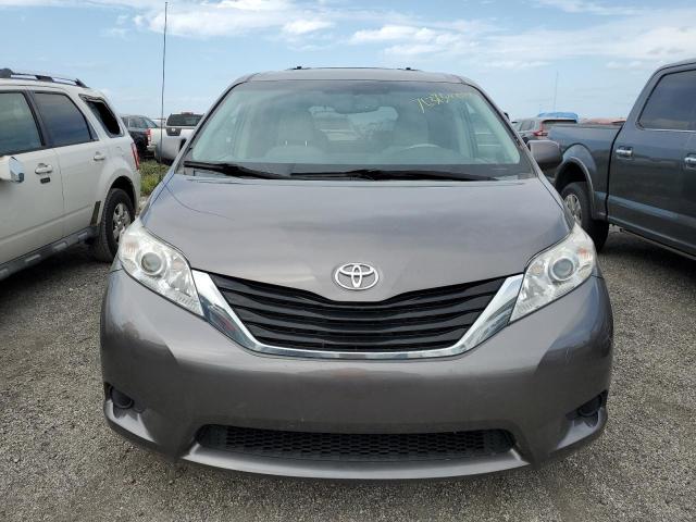 Photo 5 from auction – 2014 TOYOTA SIENNA LE with VIN 5TDKK3DC3ES412197
