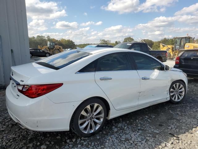 Photo 3 from auction – 2011 HYUNDAI SONATA SE with VIN 5NPEC4AB0BH229174