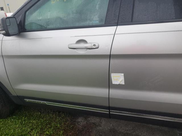 Photo 13 from auction – 2017 FORD EXPLORER X with VIN 1FM5K7D8XHGD49514