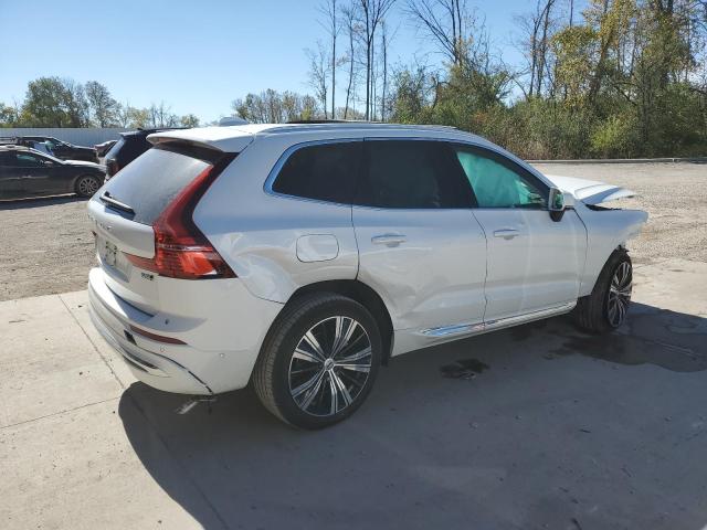Photo 3 from auction – 2023 VOLVO XC60 PLUS with VIN YV4L12RN2P1321513