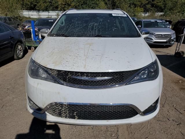 Photo 5 from auction – 2017 CHRYSLER PACIFICA L with VIN 2C4RC1GG5HR643730