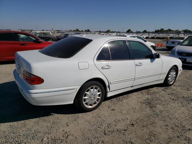 Photo 3 from auction – 2001 MERCEDES-BENZ E 320 with VIN WDBJF65J11B293886