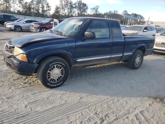 GMC SONOMA 2002 with VIN 1GTDT19W128196573 - Photo from auction