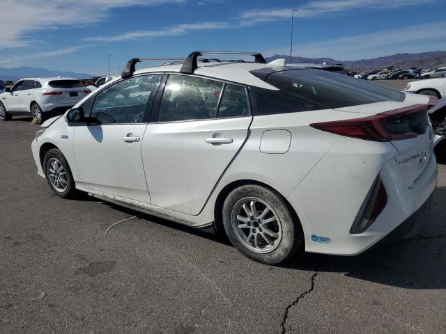 Photo 2 from auction – 2017 TOYOTA PRIUS PRIM with VIN JTDKARFP8H3012129