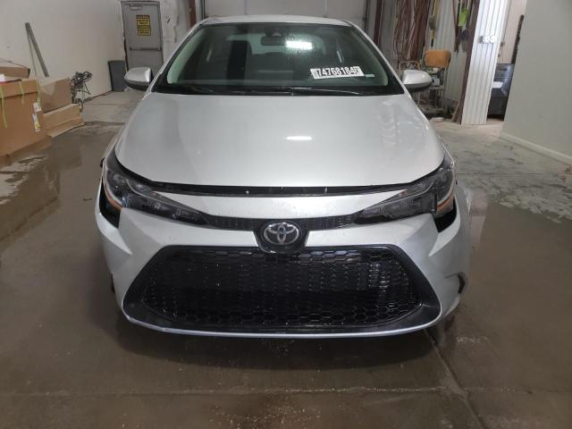 Photo 5 from auction – 2022 TOYOTA COROLLA LE with VIN 5YFEPMAE7NP304913