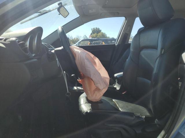 Photo 7 from auction – 2004 MAZDA 3 HATCHBAC with VIN JM1BK343641131832