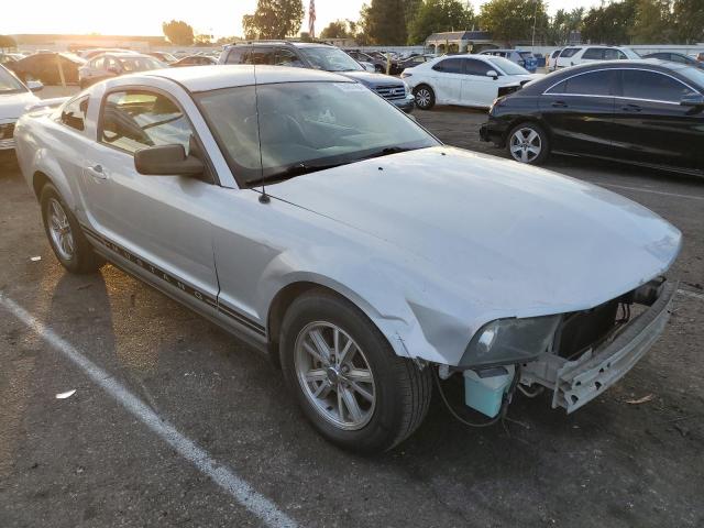 Photo 4 from auction – 2005 FORD MUSTANG with VIN 1ZVFT80N355144726