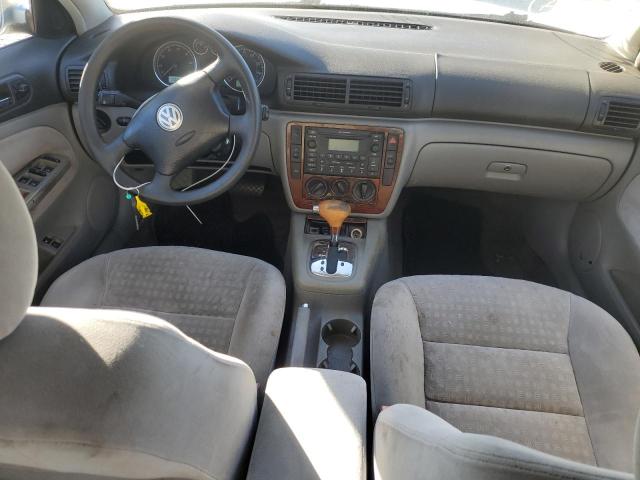 Photo 8 from auction – 2003 VOLKSWAGEN PASSAT with VIN WVWVH63B33E316580