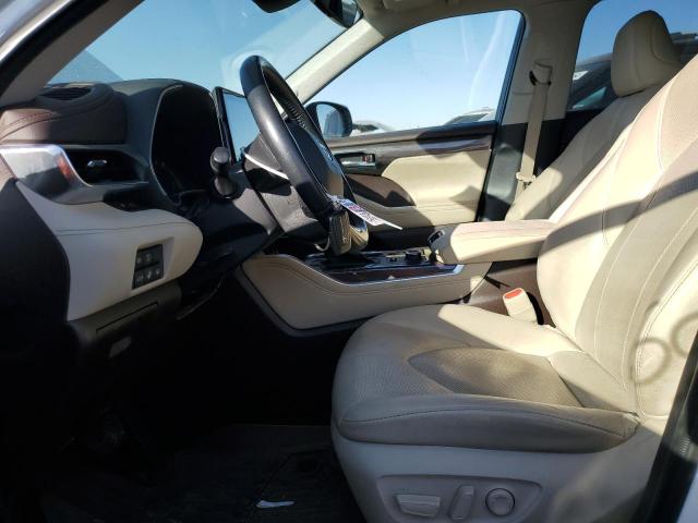 Photo 7 from auction – 2021 TOYOTA HIGHLANDER with VIN 5TDDZRBH0MS524900