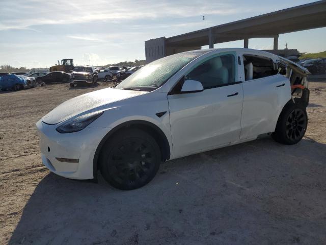 TESLA MODEL Y 2021 with VIN 5YJYGAEE4MF202257 - Photo from auction