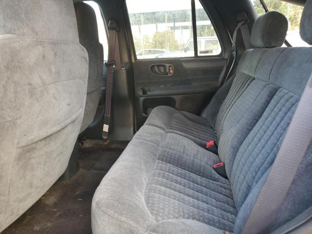 Foto 10 de la subasta – 2000 CHEVROLET BLAZER con VIN 1GNCS13W6Y2181741