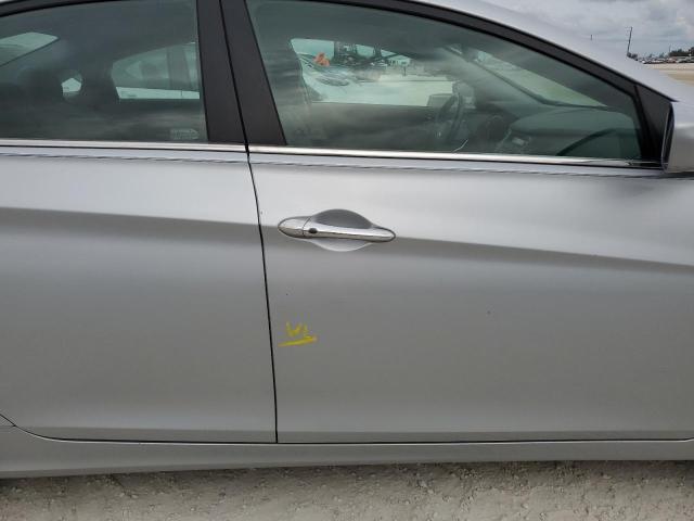 Photo 12 from auction – 2012 HYUNDAI SONATA SE with VIN 5NPEC4AC6CH440454
