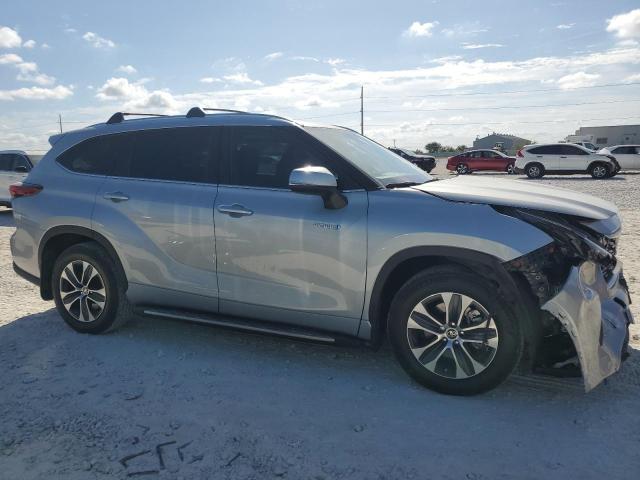 Photo 4 from auction – 2021 TOYOTA HIGHLANDER with VIN 5TDGARAH1MS508954