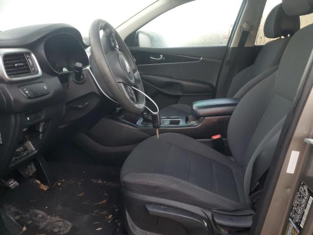 Photo 7 from auction – 2016 KIA SORENTO LX with VIN 5XYPG4A32GG164347