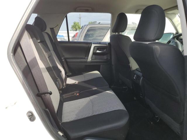 Photo 11 from auction – 2016 TOYOTA 4RUNNER SR with VIN JTEBU5JRXG5345777