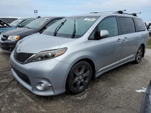 TOYOTA SIENNA SE 2016 with VIN 5TDXK3DC6GS725883 - Photo from auction