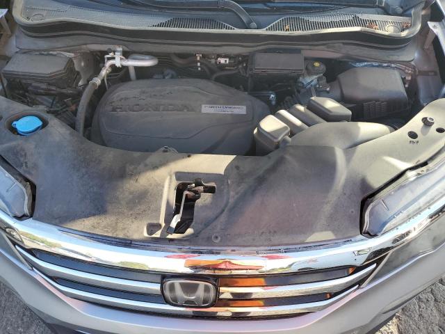 Photo 12 from auction – 2016 HONDA PILOT TOUR with VIN 5FNYF6H90GB006612