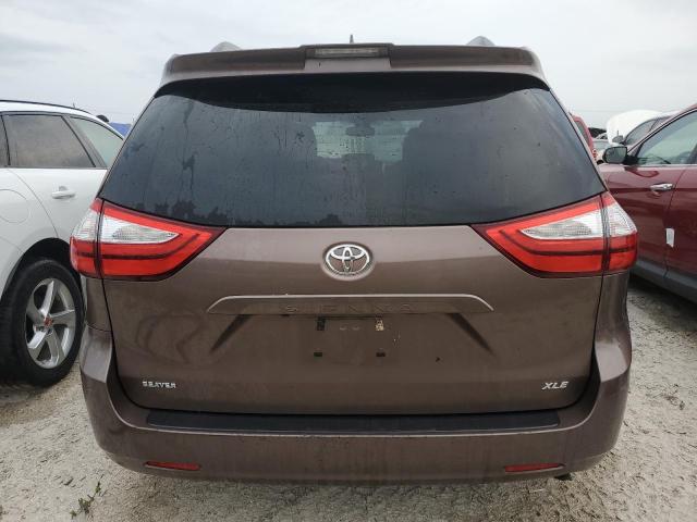 Photo 6 from auction – 2018 TOYOTA SIENNA XLE with VIN 5TDYZ3DC8JS957070