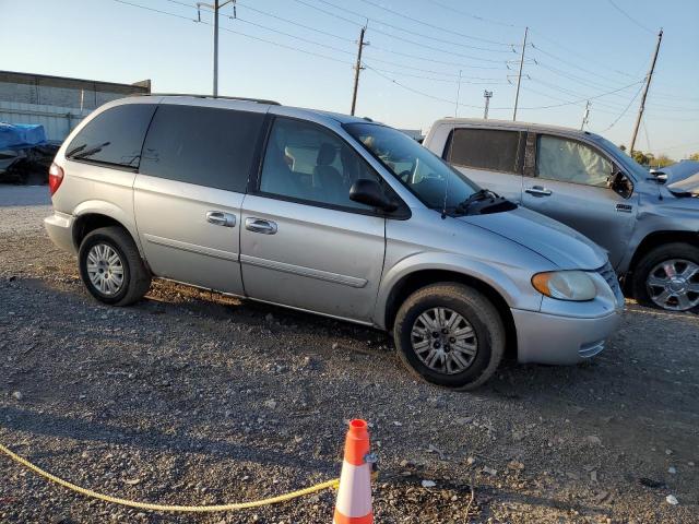 Photo 4 from auction – 2006 CHRYSLER TOWN & COU with VIN 1A4GP45R46B728064