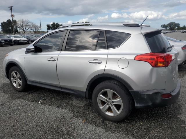 Photo 2 from auction – 2015 TOYOTA RAV4 XLE with VIN 2T3WFREV7FW184049