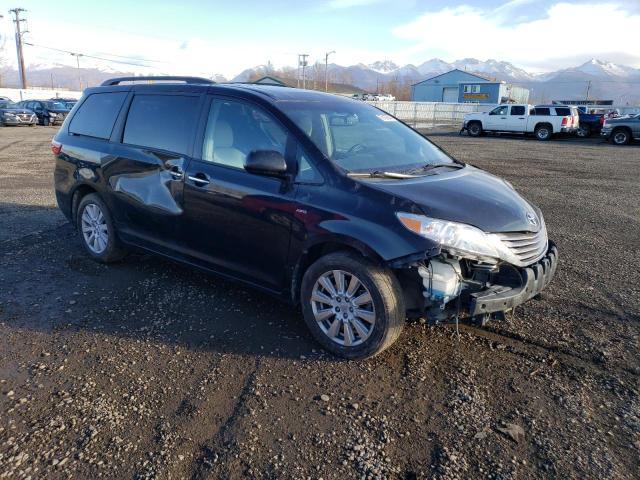 Photo 4 from auction – 2017 TOYOTA SIENNA XLE with VIN 5TDDZ3DC7HS155697