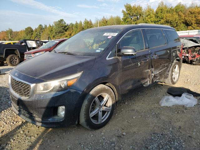 KIA SEDONA EX 2015 with VIN KNDMC5C18F6046790 - Photo from auction