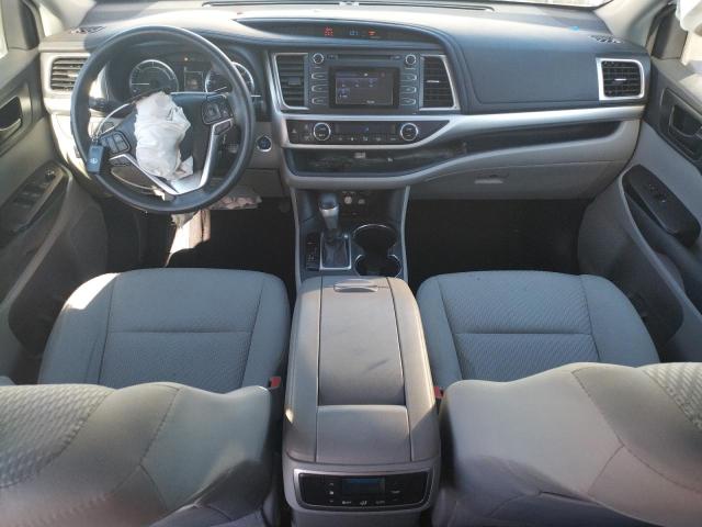 Photo 8 from auction – 2019 TOYOTA HIGHLANDER with VIN 5TDBGRFH5KS070714