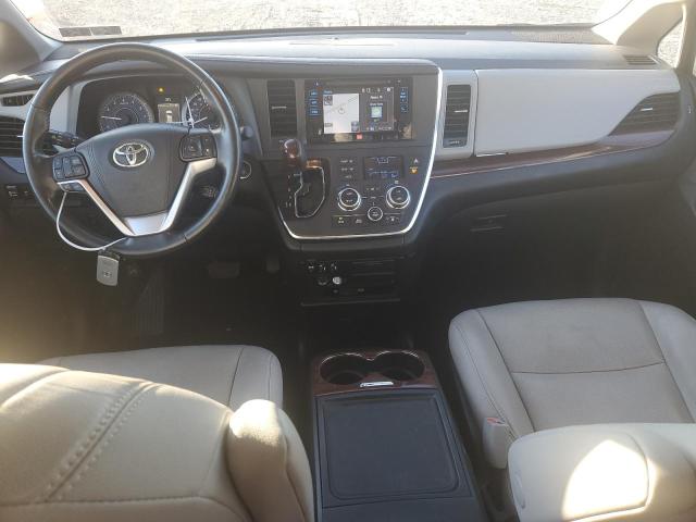 Photo 8 from auction – 2017 TOYOTA SIENNA XLE with VIN 5TDYZ3DC5HS835552