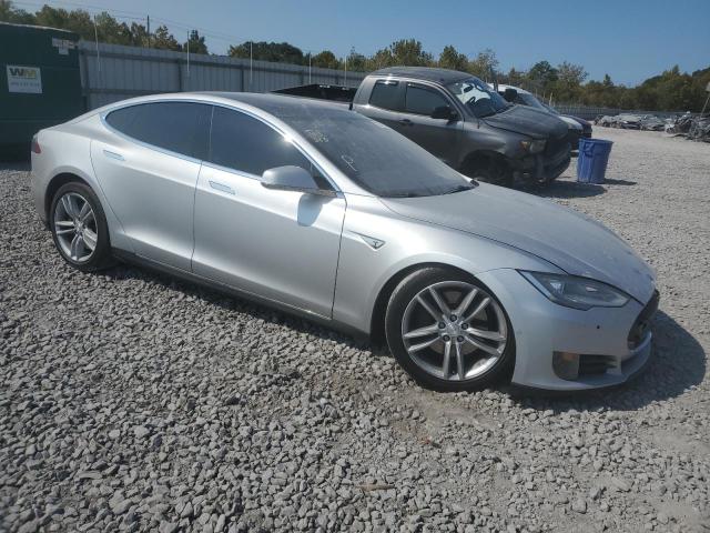 Photo 4 from auction – 2015 TESLA MODEL S with VIN 5YJSA1E20FF118355