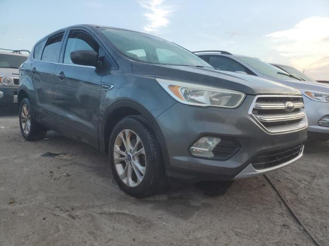 Photo 4 from auction – 2017 FORD ESCAPE SE with VIN 1FMCU0GD5HUA99182