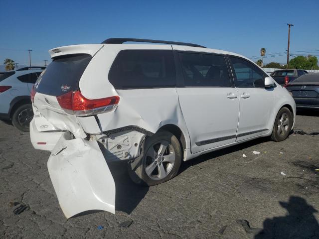 Photo 3 from auction – 2014 TOYOTA SIENNA LE with VIN 5TDKK3DC9ES481878