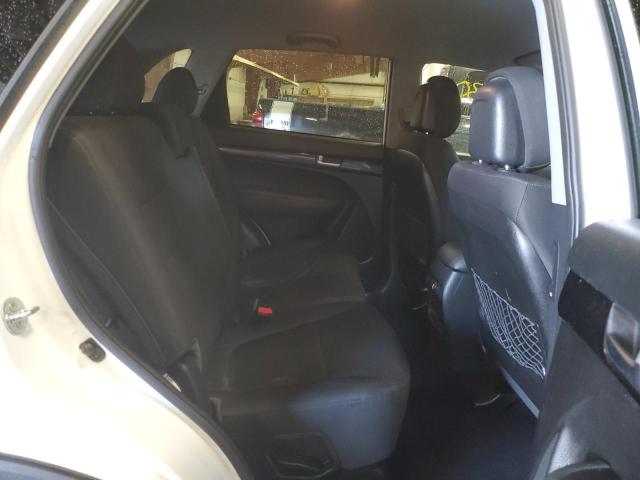 Photo 11 from auction – 2014 KIA SORENTO LX with VIN 5XYKTCA64EG509868