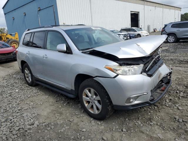 Photo 4 from auction – 2011 TOYOTA HIGHLANDER with VIN 5TDBK3EH9BS064413