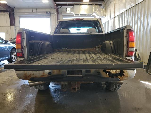 Photo 6 from auction – 2002 CHEVROLET SILVERADO with VIN 1GCHK291X2E237640